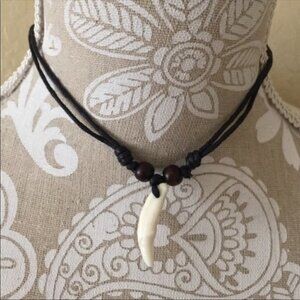 Tribal Leather & Bone Choker Necklace – 12"